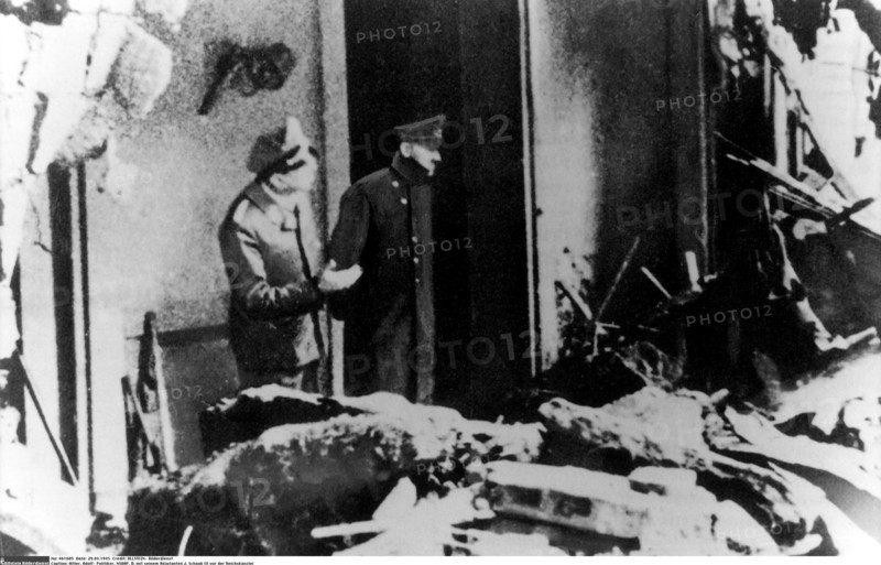 Hitler, dernière photo connue, 30 avril 1945