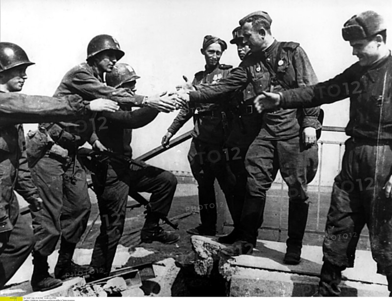 Jonction entre les armées américaine et ukrainienne, 1945