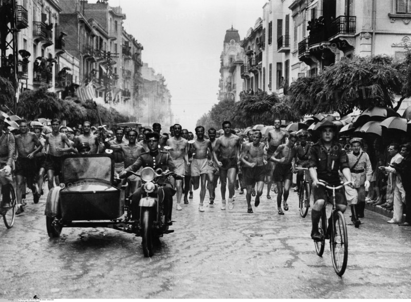 Premier relai de la torche olympique à Berlin, 1936