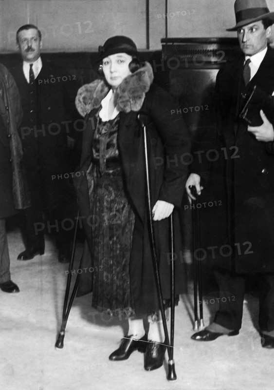 Marthe Hanau, 1932