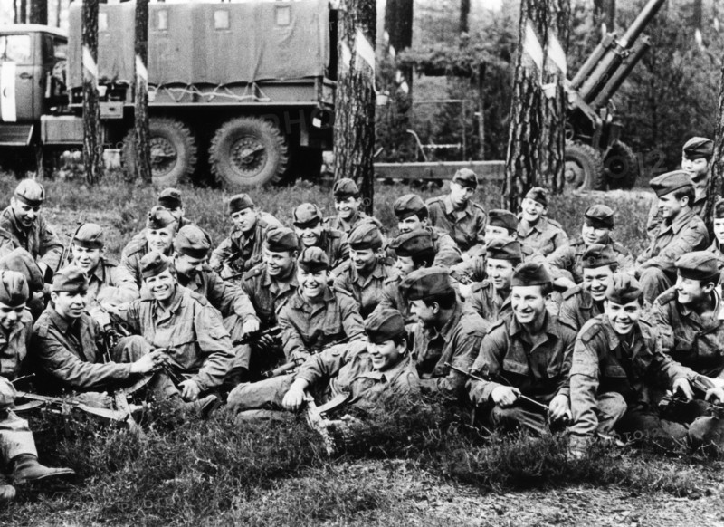 Soldats de la NVA au cours de manoeuvres, septembre 1968