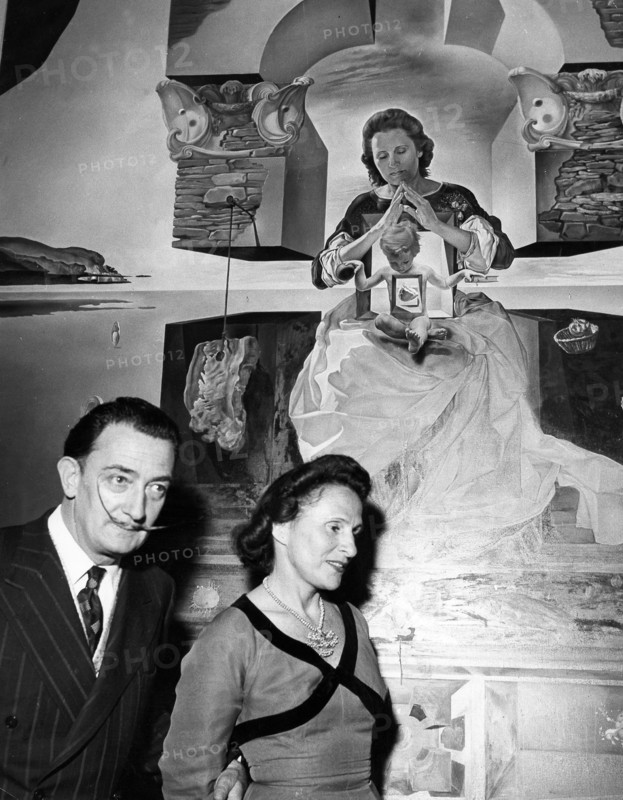 Salvador Dali et sa femme Gala, 1955