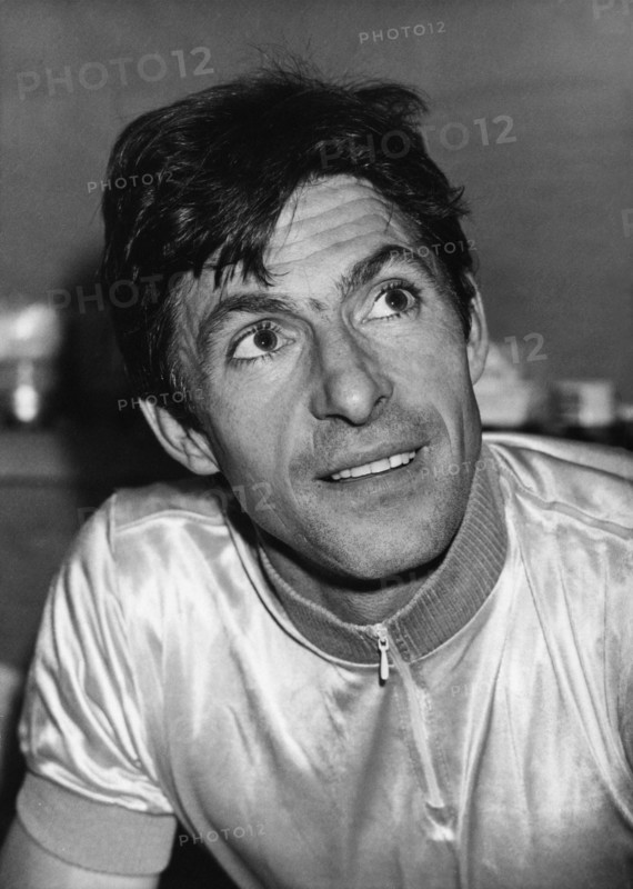 Der Radrennfahrer Francesco Moser w„hrend des Sechstagerennens in der Dortmunder Westfalenhalle am 21.10.1983. Aufnahmedatum: 21.10.1983.