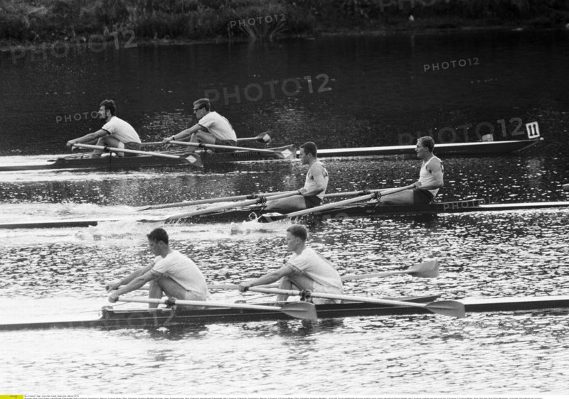 Sechziger Jahre, Sport, Rudern, Internationale Ruderregatta 1966 in Duisburg, Doppelzweier, Maenner, Duisburg-Wedau, Rhein, Ruhrgebiet, Nordrhein-Westfalen