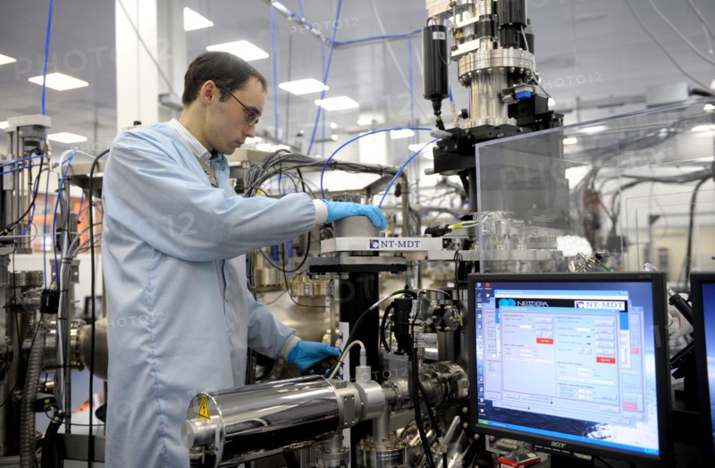 Chercheur russe en nanotechnologies