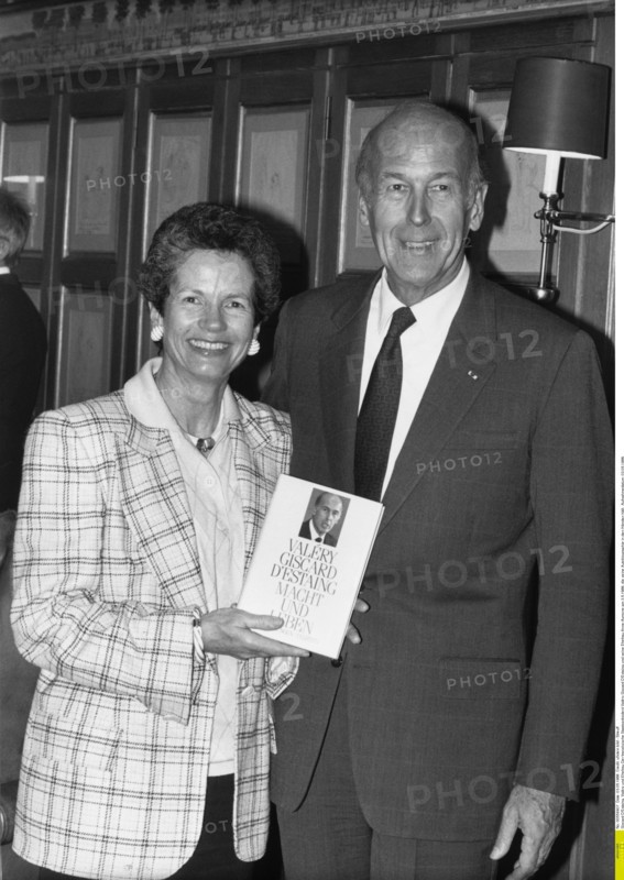 Giscard D'Estaing, Valery und Ehefrau