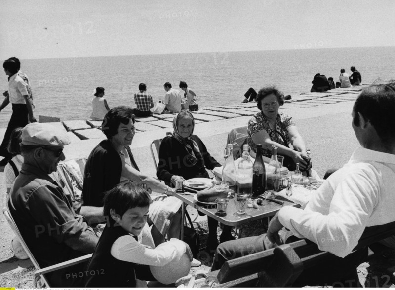 Pique-nique au bord de la mer