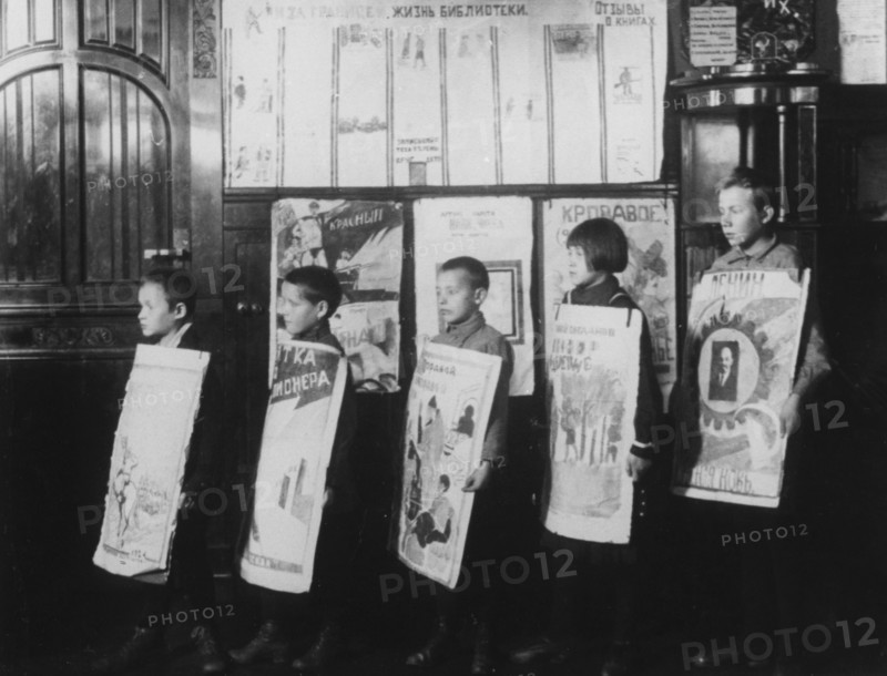Les débuts de la propagande soviétique, en 1926.