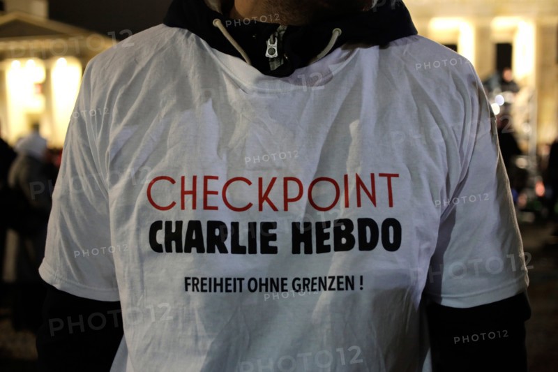 Veillée du Zentralrats der Muslime à Berlin en mémoire des victimes de l'attentat de Charlie Hebdo et du supermarché casher à Paris