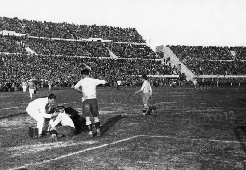 Coupe du monde de football 1930. Finale Uruguay - Argentine.