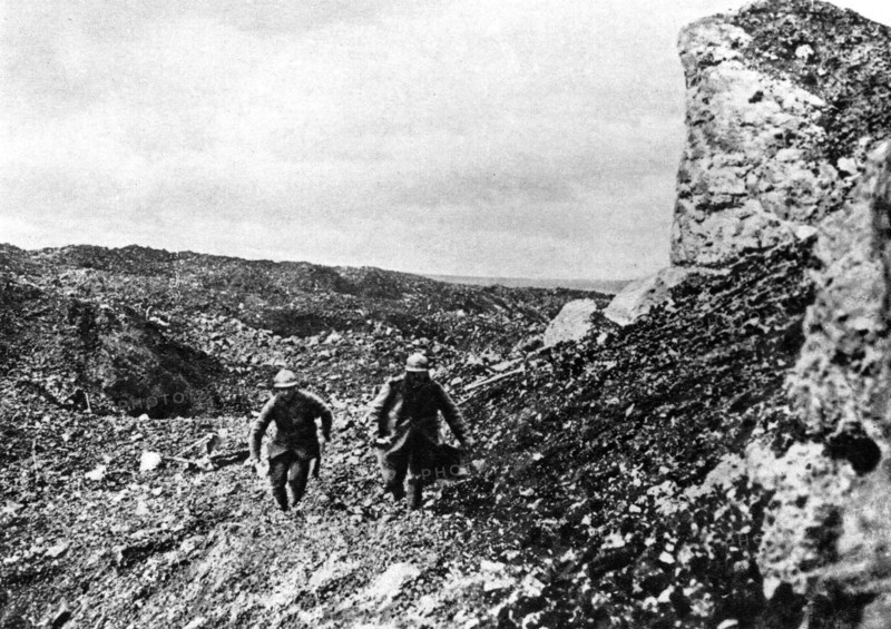 Soldats français réoccupant le Fort de Vaux
