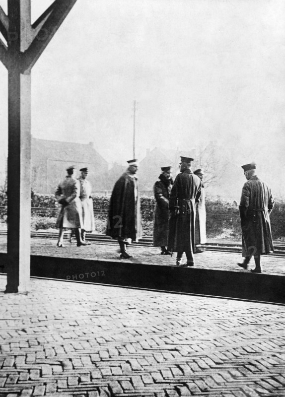 Guillaume II en partance pour l'exil, 1918