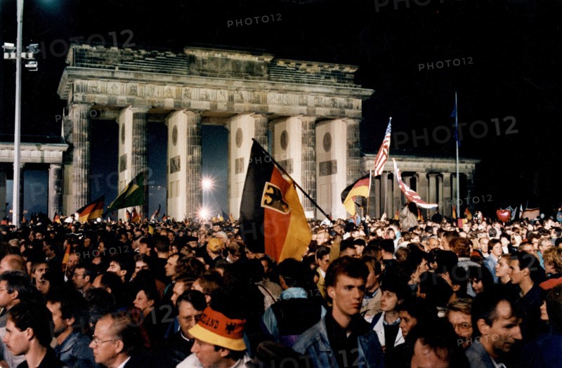 Réunification allemande, 1990