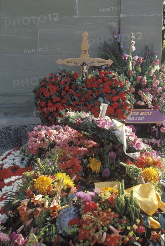 Funérailles de Jean Tinguely à Fribourg, le 4 septembre 1991