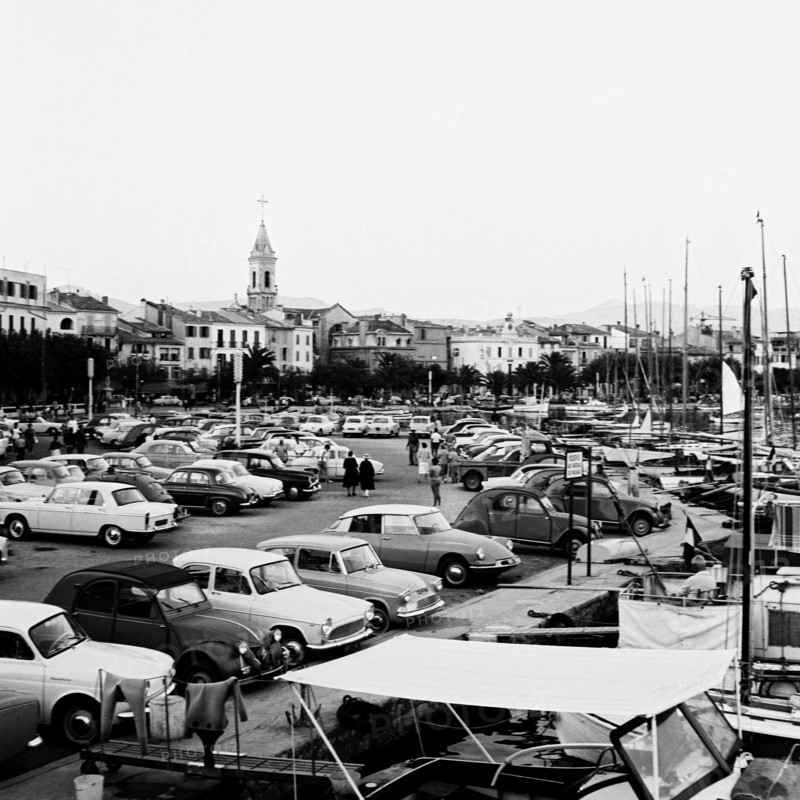 France; Saint-Tropez: harbour and car park