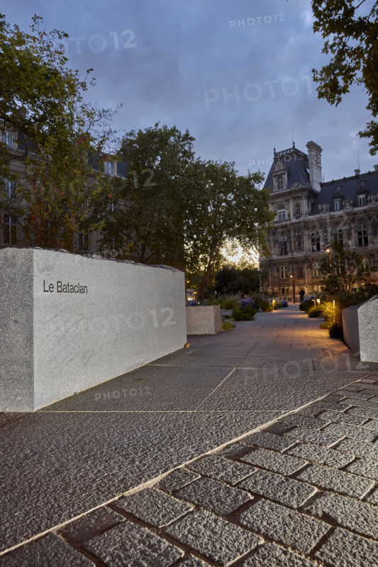Jardin du 13 Novembre 2015 à Paris