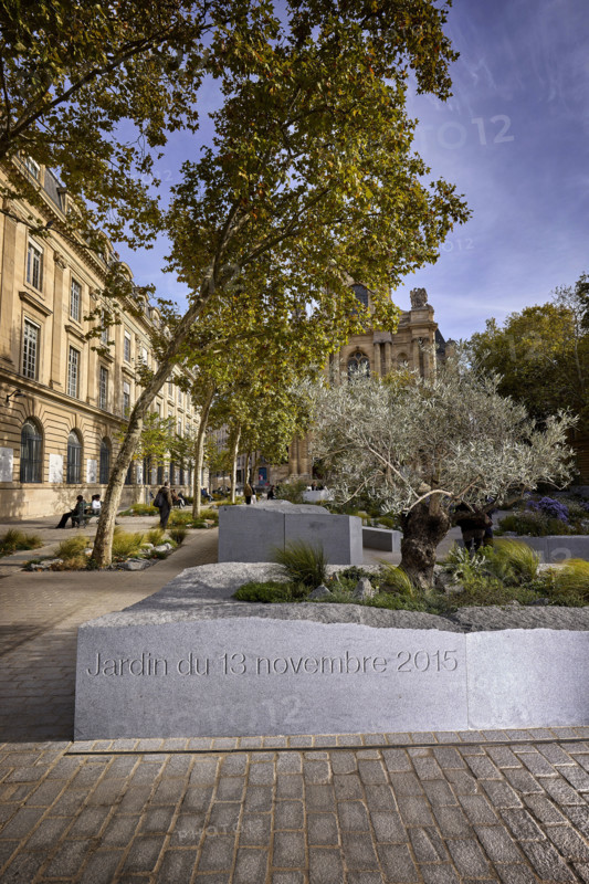 Jardin du 13 Novembre 2015 à Paris