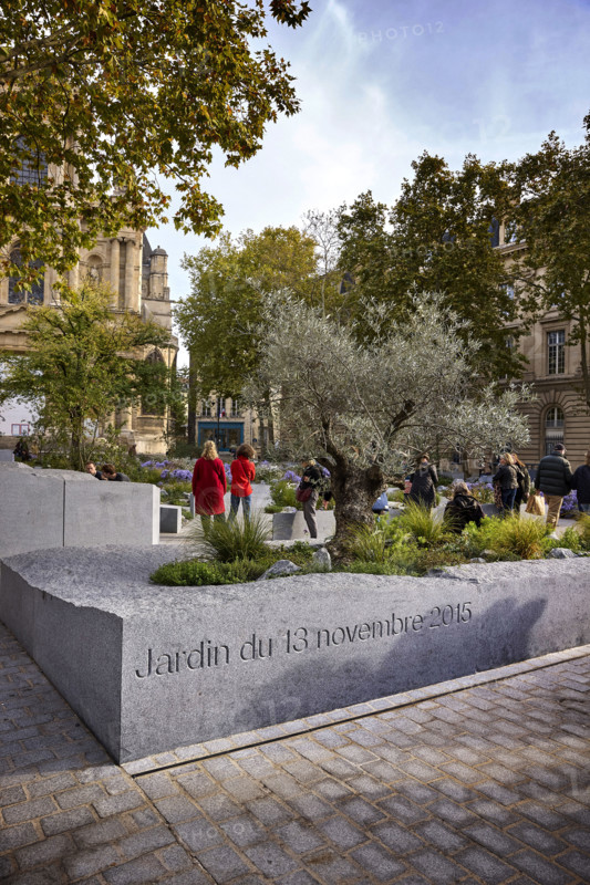 Jardin du 13 Novembre 2015 à Paris