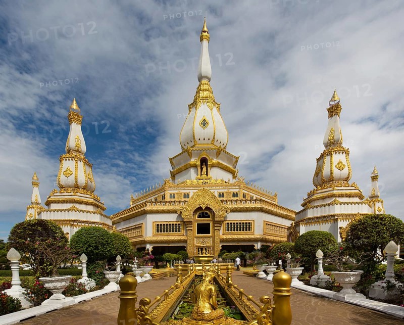 Gilded 101m high Phra Maha Chedi Chai Mongkhon Pagoda