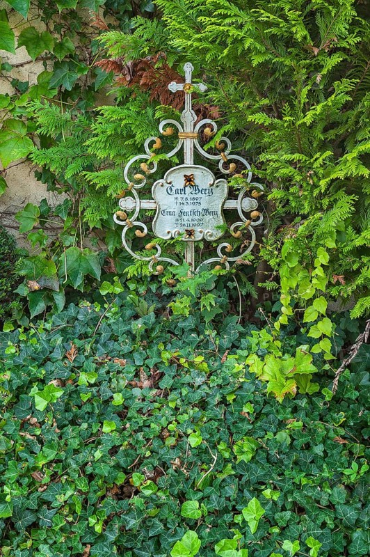Grave of Carl Wery