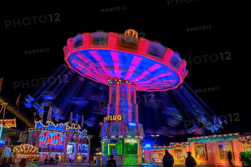 Wave flying carousel