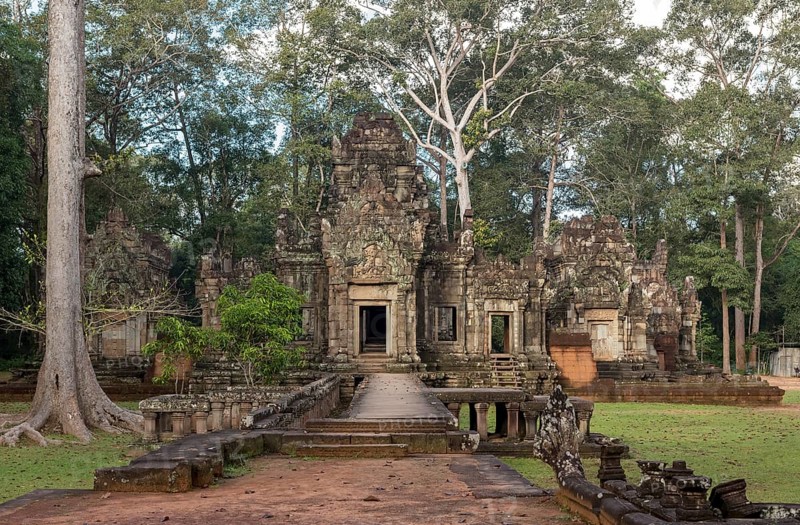 East view of Chau Say Tevoda Temple