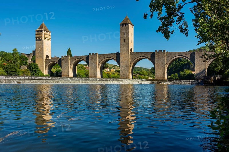 Valentre bridge on Santiago de Compostela pilgrimage road