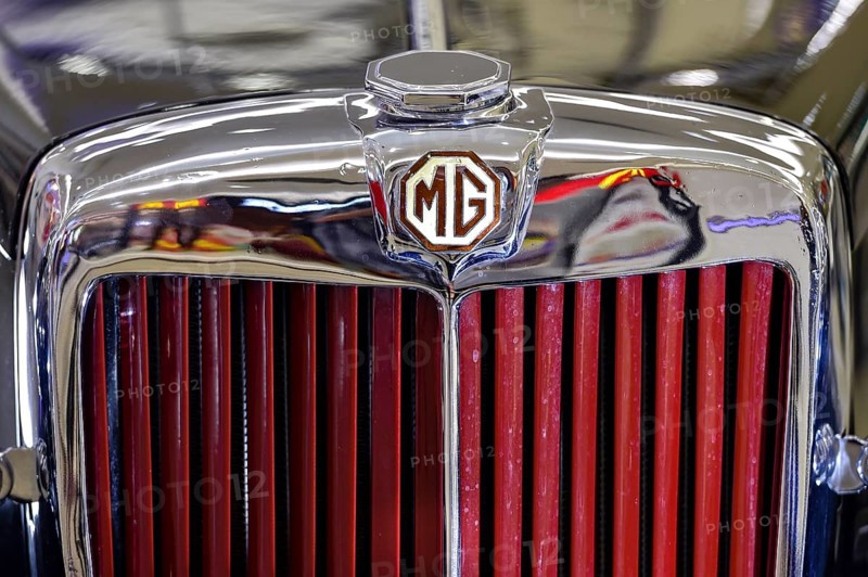 Detail front panel MG TB 1939
