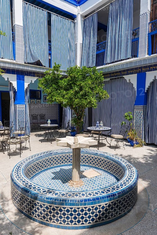 Blue tiles and fountain