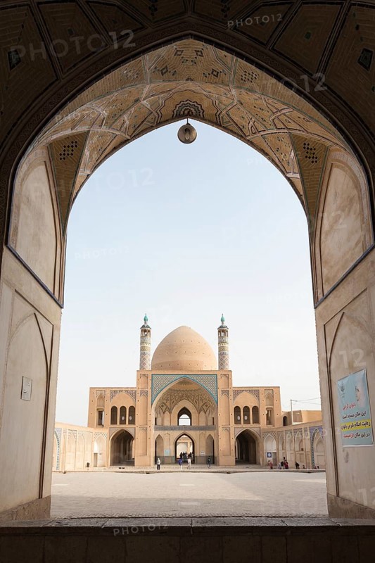 Mosque Masjed-e Agha Bozorg