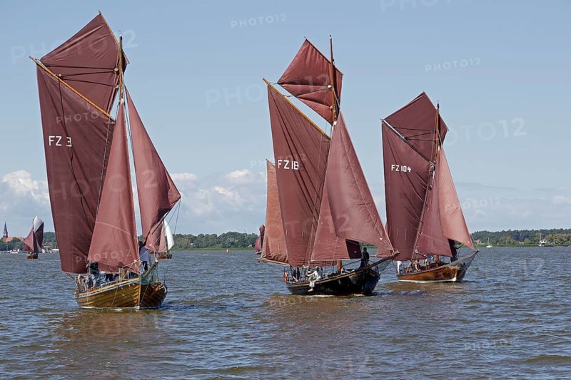 Zeesboots on Saaler Bodden