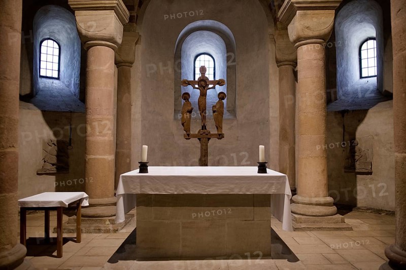 Main altar in honour of the Virgin Mary in the crypt