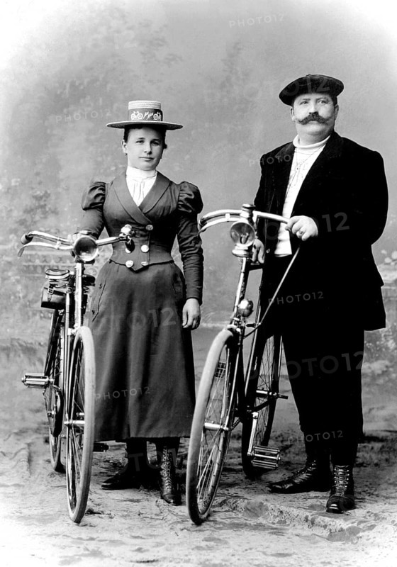 Couple with bicycle