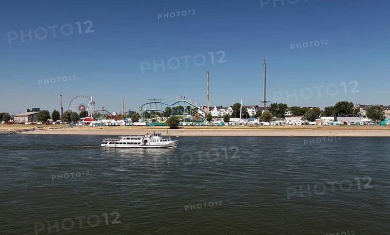 View over the Rhine on Rheinkirmes