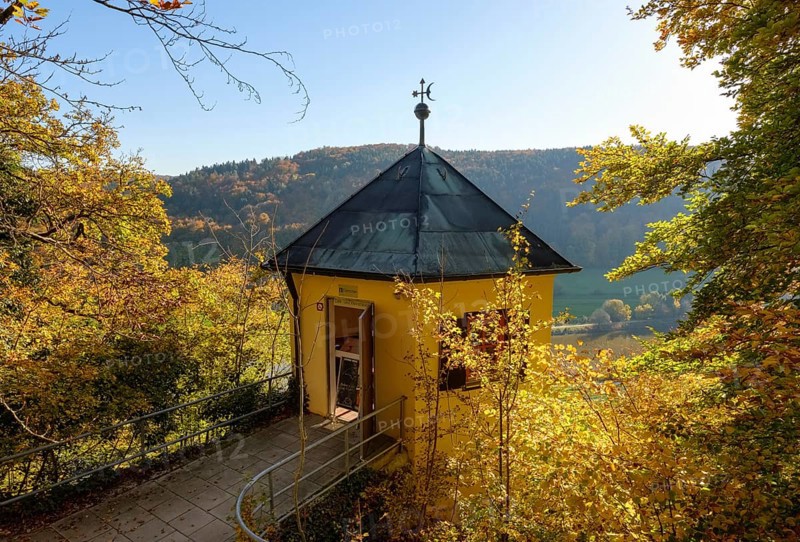 Turret in the nature reserve Schulerloch near Essing