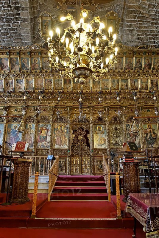 Altar Lazarus Church