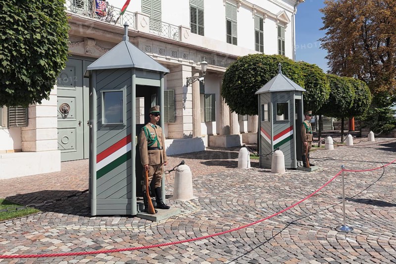 Guard soldiers in front of Sandor Palace