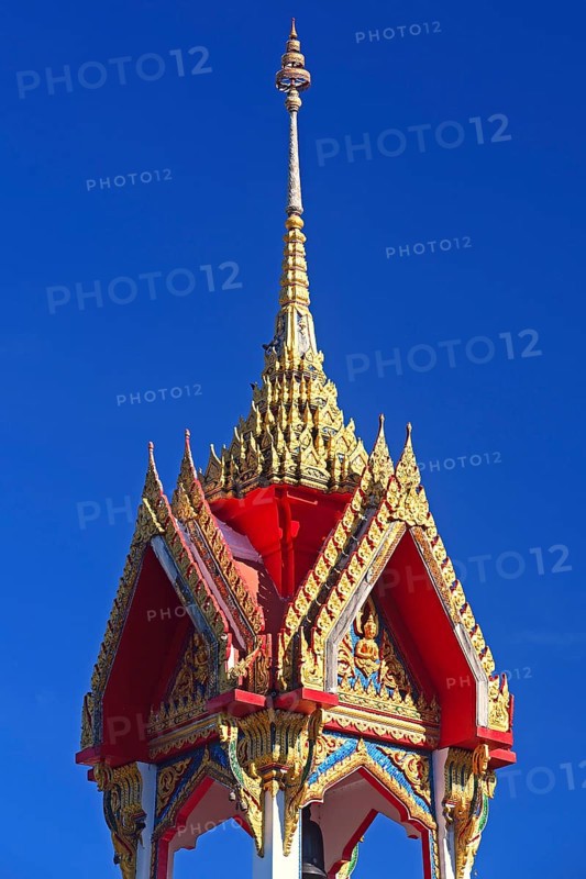 Roof decorations and pagodas of Wat Chalong