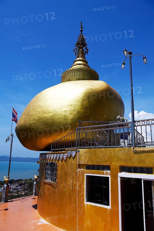 Pagoda at Wat Srisoonthron Temple