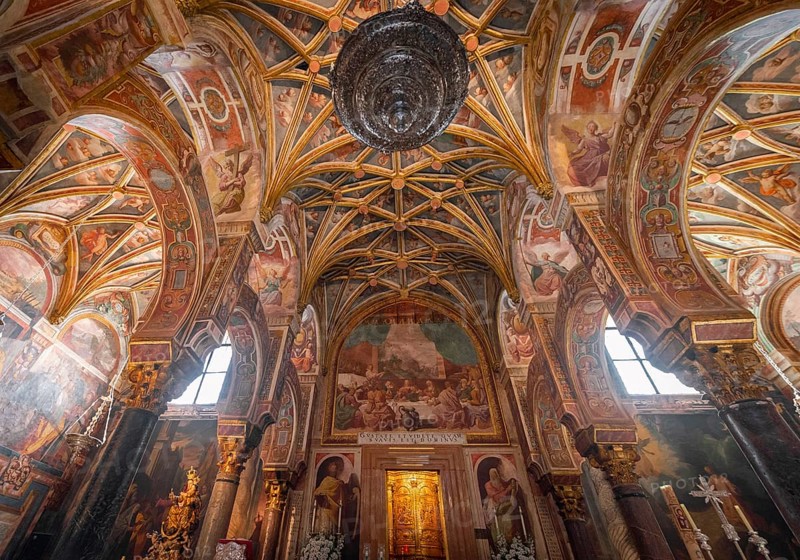 Tabernacle on a decorated ceiling