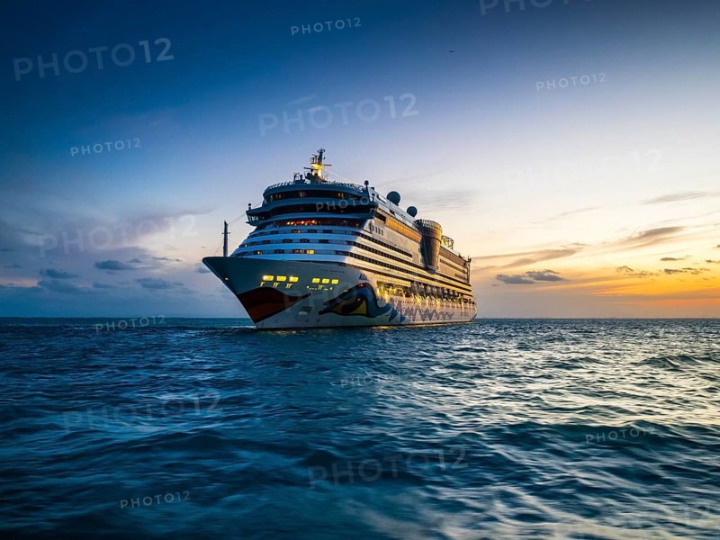 Cruise ship Aidaluna off the coast