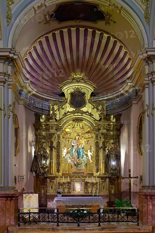 Side altar