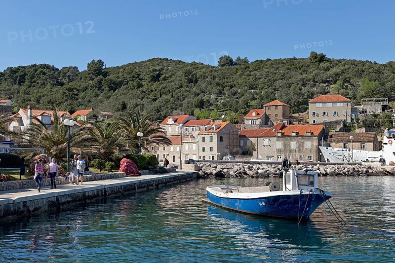 Port of the coastal town Sudurad