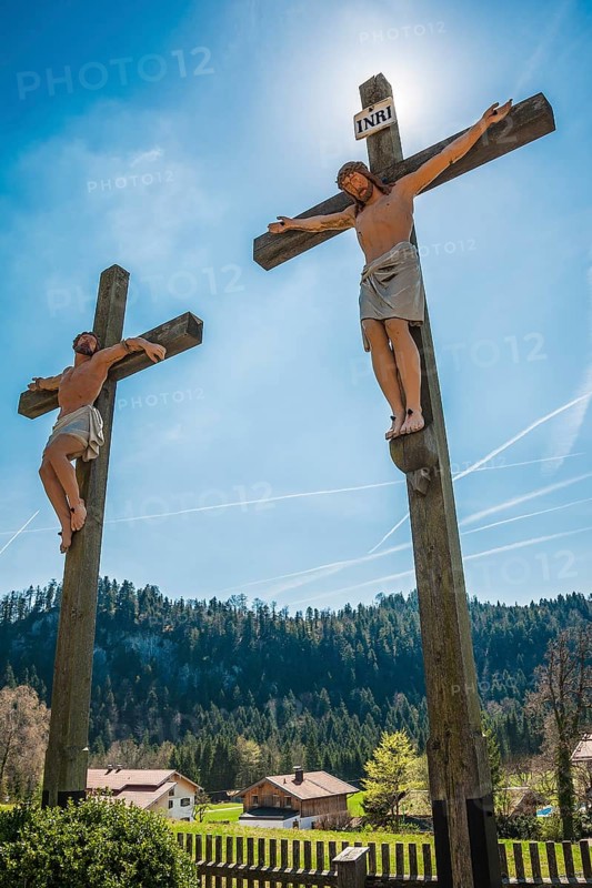 Kalvarienberg with crosses