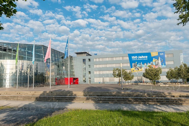 Faculty of Mathematics and Computer Science at the Research Campus
