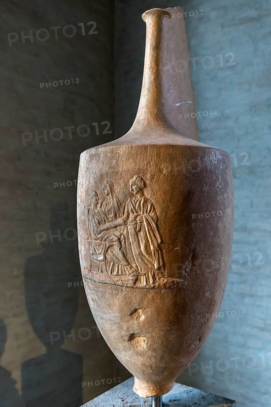 Greek tombstone shapes as lekythos