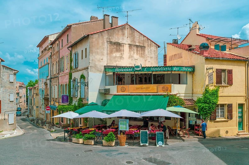 Restaurant at Rond-Point des Arenes