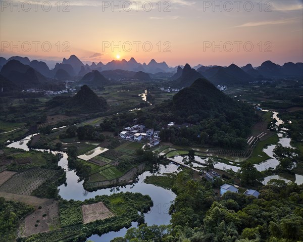 Sunset over the Li River