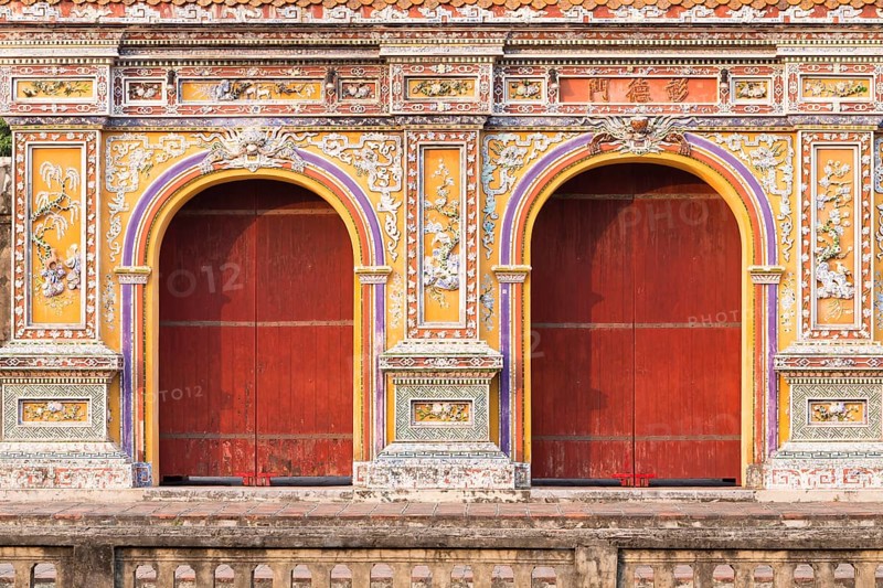 Chanh Tay gate