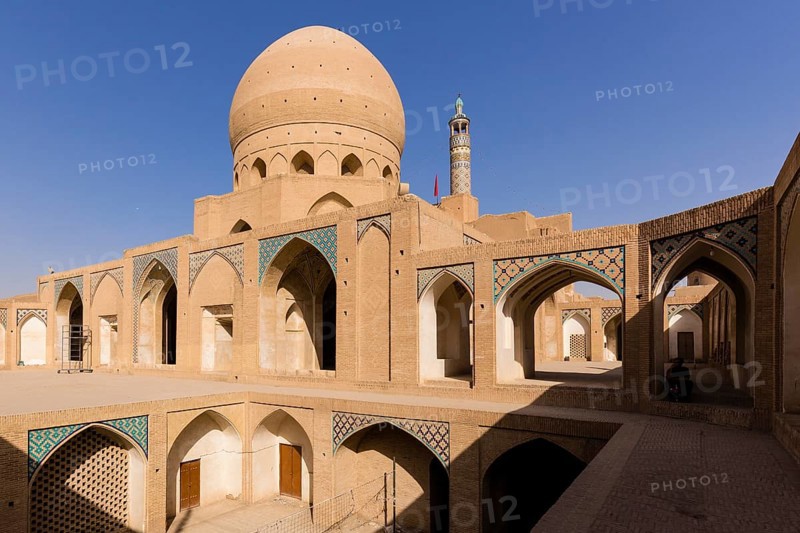 Masjed-e Agha Borzog